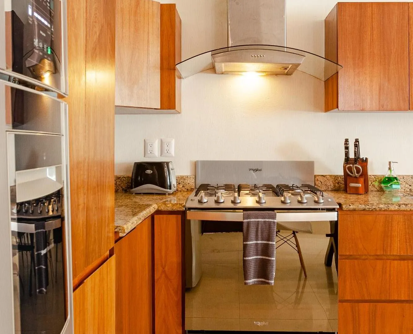 Via Tendenza Condos プレヤデルカーメン