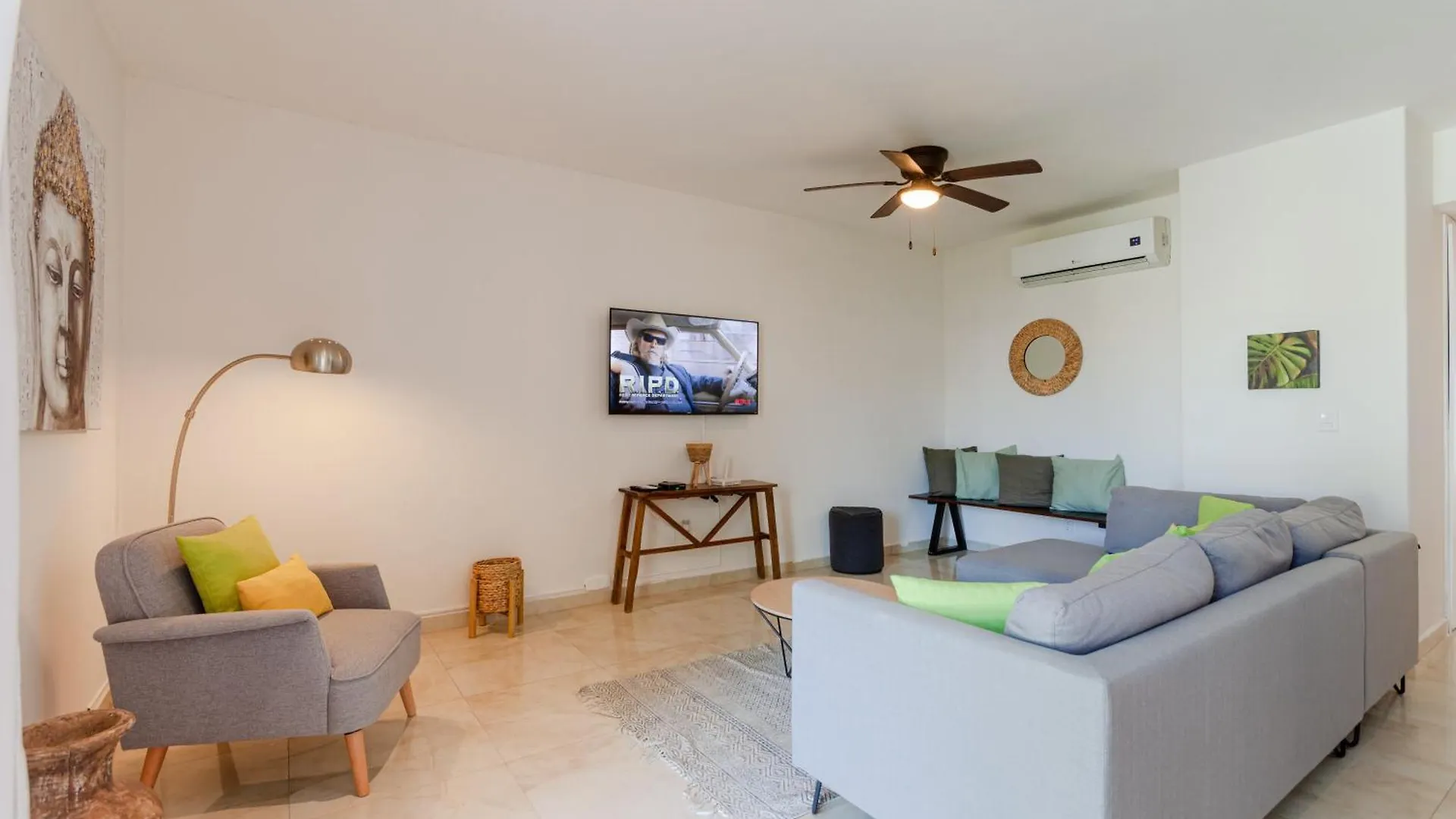 Via Tendenza Condos プレヤデルカーメン 0*,