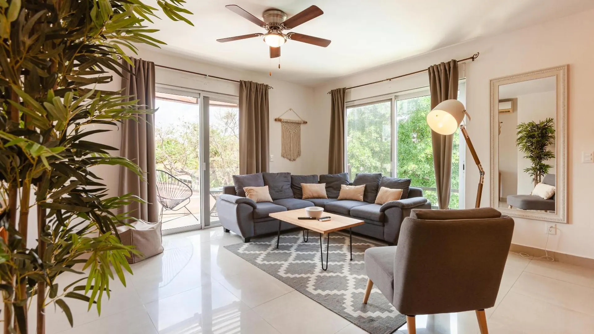 アパート Via Tendenza Condos プレヤデルカーメン メキシコ