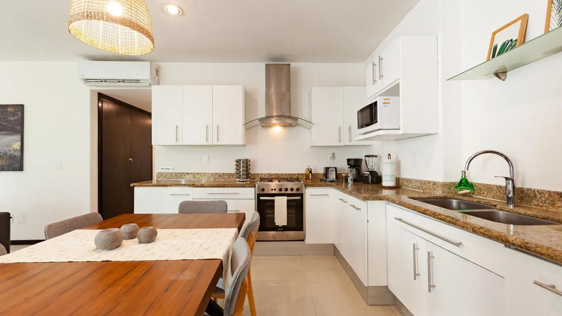 Via Tendenza Condos プレヤデルカーメン 0*,