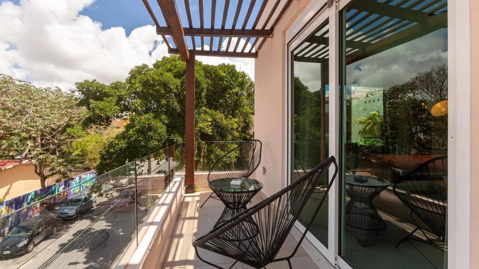 Via Tendenza Condos プレヤデルカーメン アパート