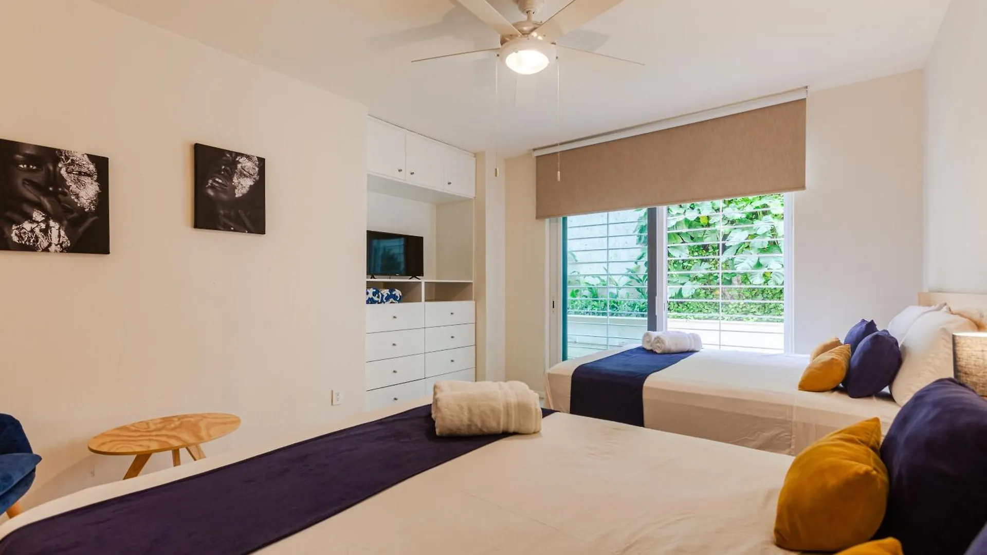 Via Tendenza Condos プレヤデルカーメン