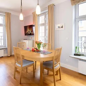 https://mayas-flats-resorts-22-staromiejski-apartments.gdanskhotel.org
